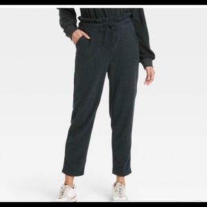 Women's Textured Fleece Jogger Pants - Universal Thread